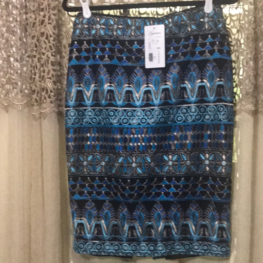 Lyman Embroidered Pencil Skirt